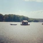 Shantyboat spotted in Dubuque