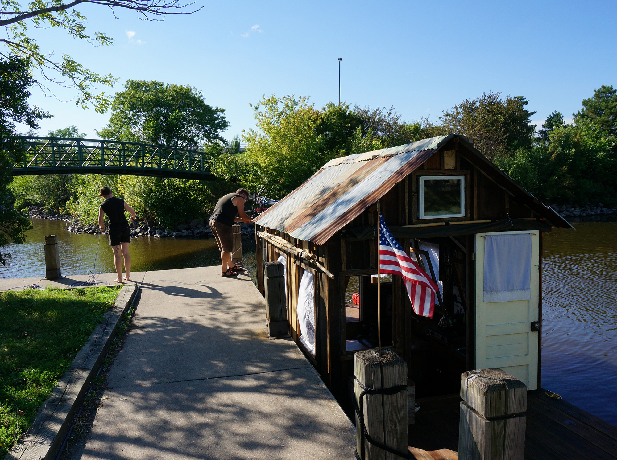 Minneapolis Star Tribune: Shantyboat heads down the Mississippi, gathering stories