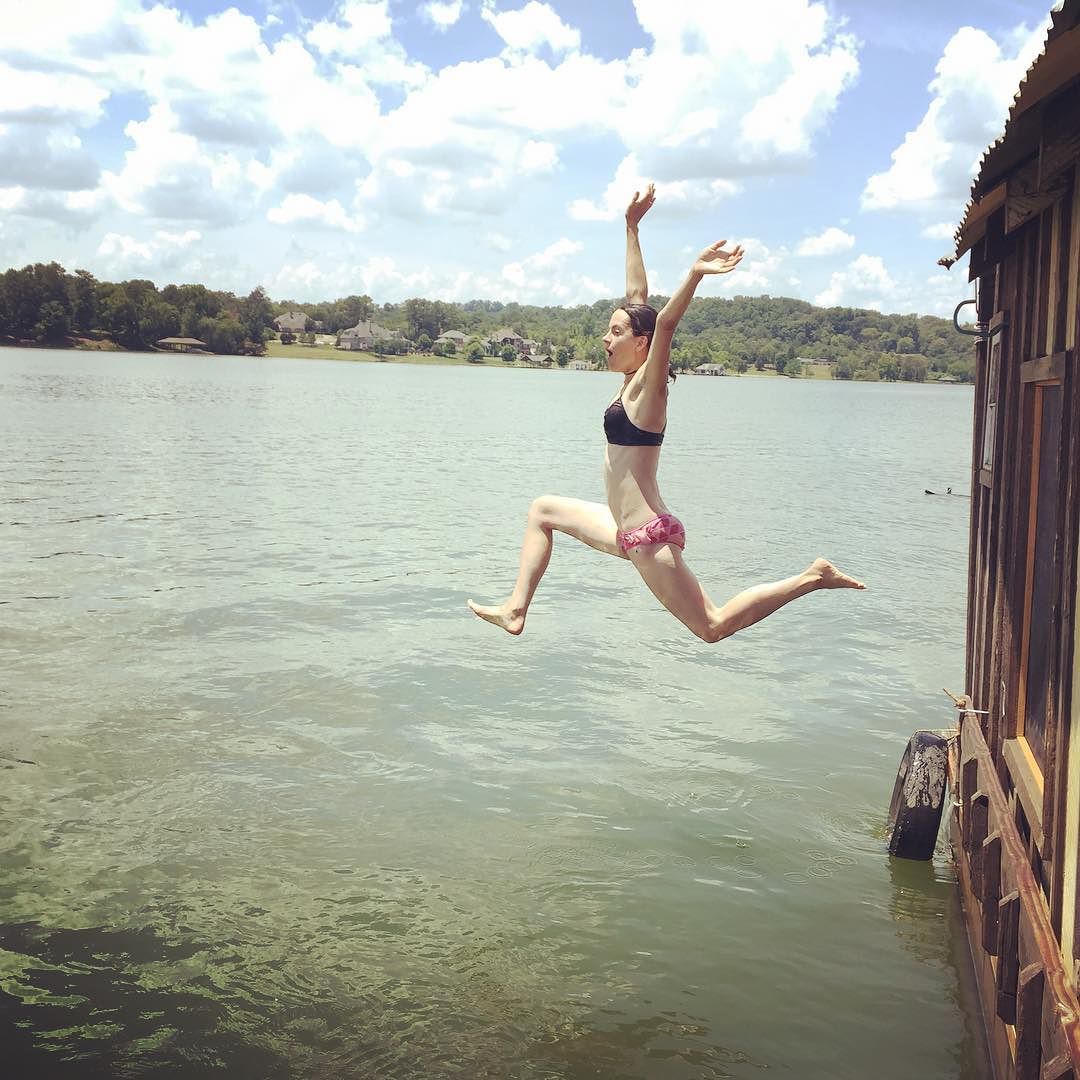 Swimming in the Tennesse River