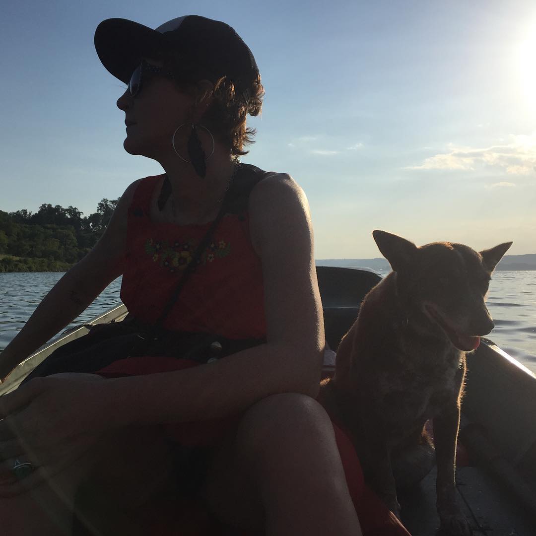 Early evening johnboat adventure with Cara and @gooddoghazel for public pool, liquor and ice