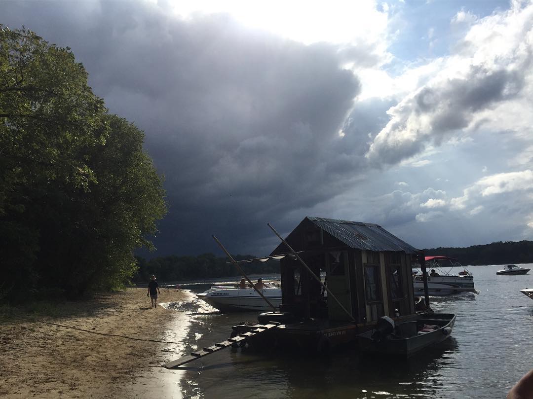 Living the shantyboaters celebrity lifestyle upriver at a local party beach