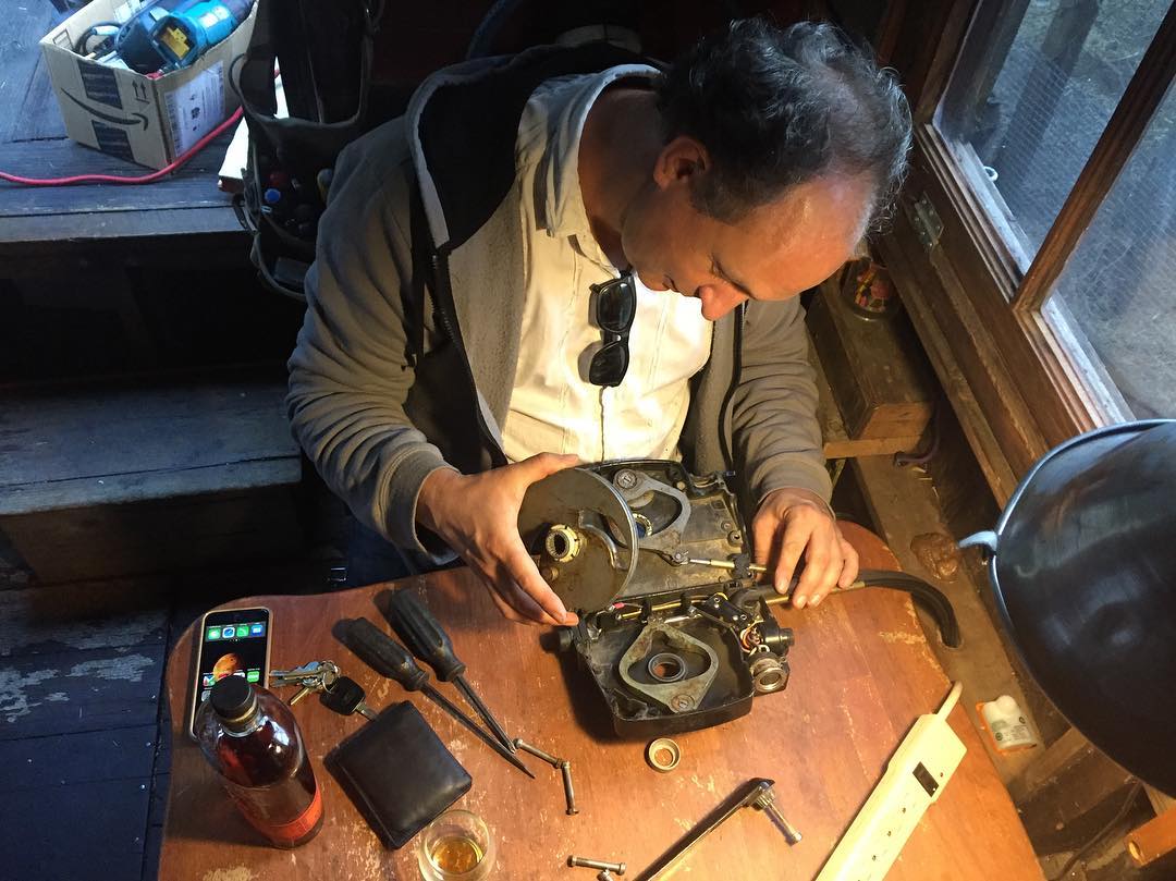 Decommissioning the old MerControl on the shantyboat