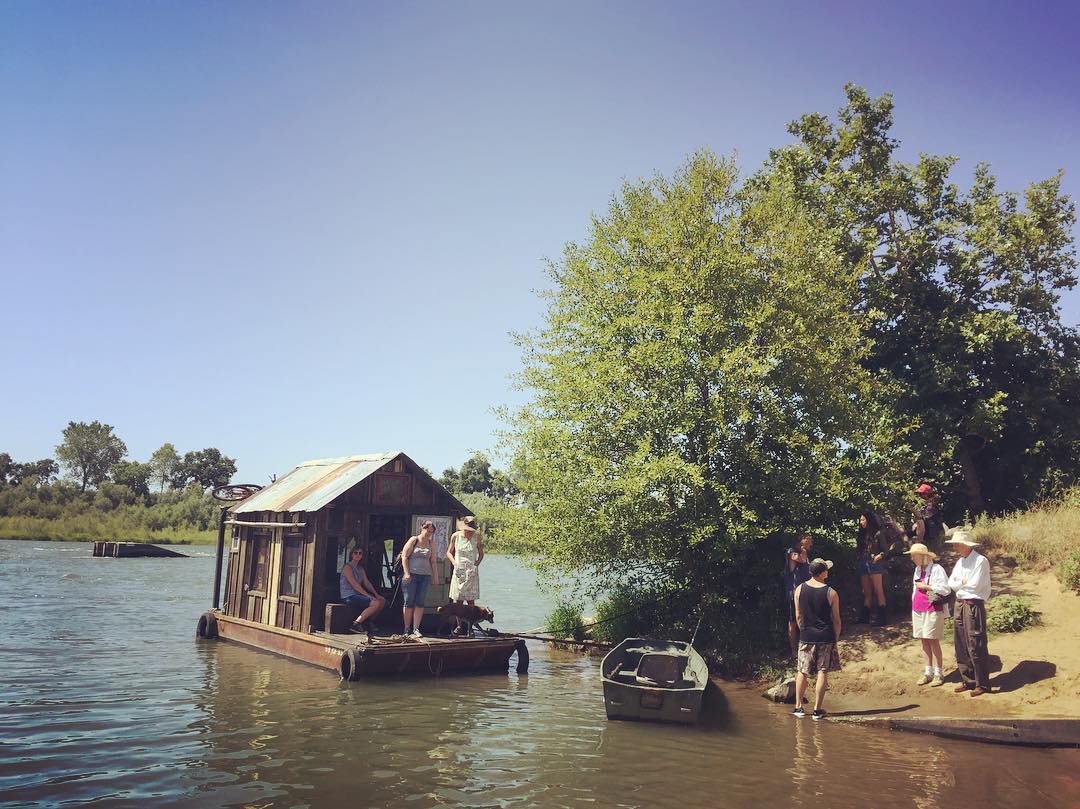 Successful lunch on the Sacramento River