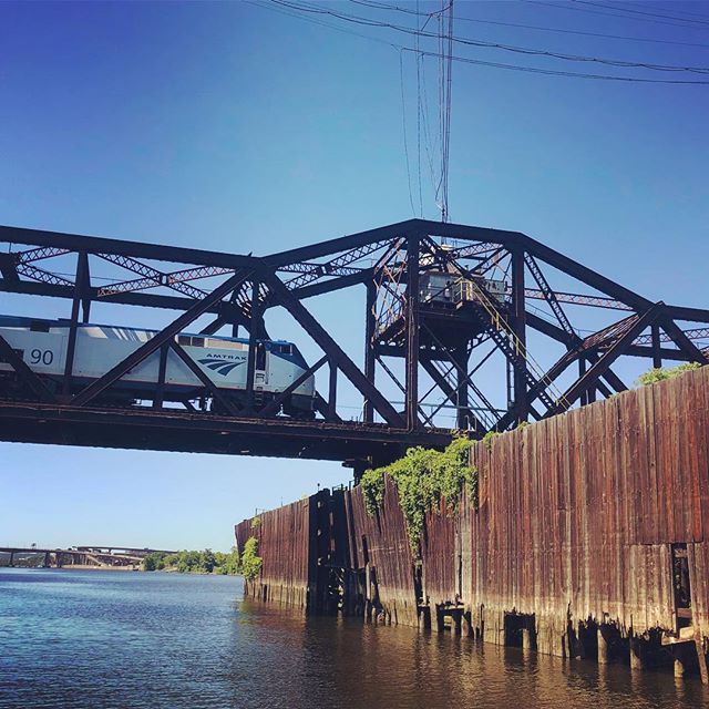 Loitering under the Livingston Ave Swing Bridge built in 1866 and replaced in 1901. We talked to Steve who operated the bridge