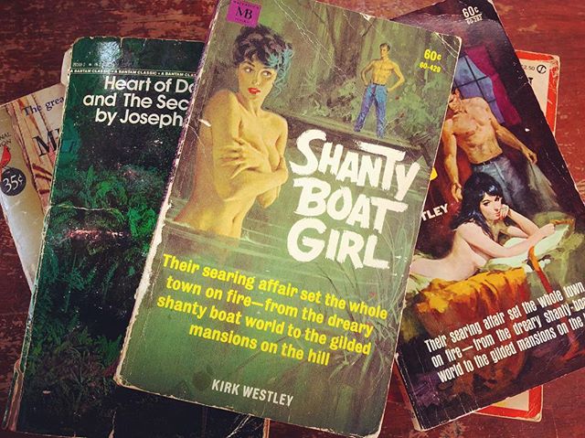 Though part of the American landscape since at least the 19th century, with the exception of a handful of memoirs and pulp fiction, there is very little written about shantyboat communities. #shantyboat #pulpfiction