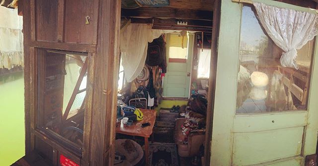 Shantyboat upon waking under the Pulaski Bridge