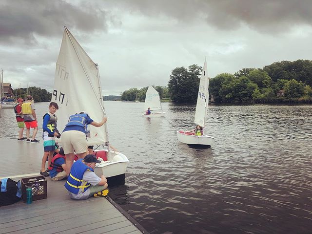 Riverport Sailing School creating baby sailors.