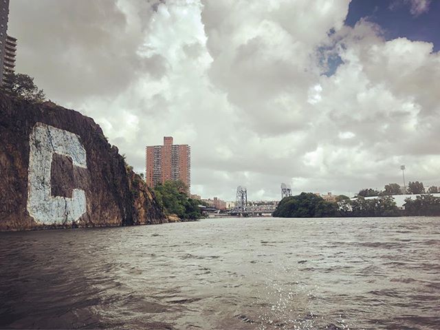 We enter the Harlem River!