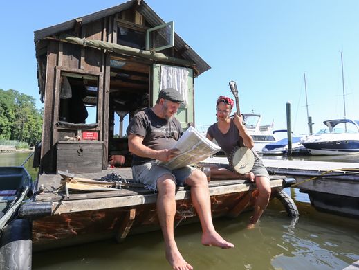 Rockland/Westchester Journal: A shanty in Haverstraw: A floating art project explores the lives and history of ‘river people’