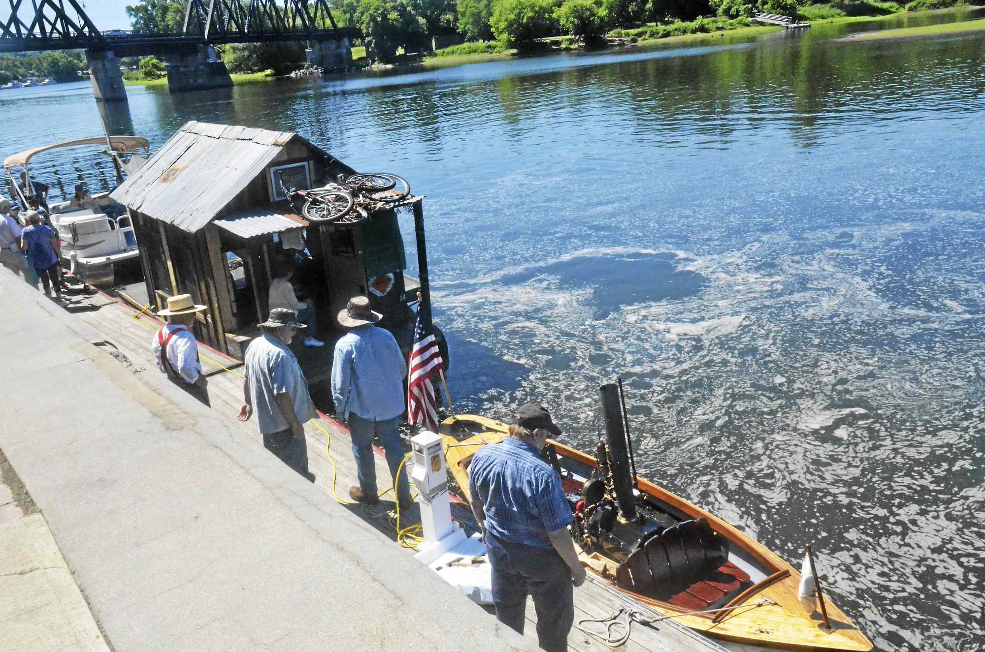 The Saratogian: Steamboat Meet brings ships, tales to Waterford