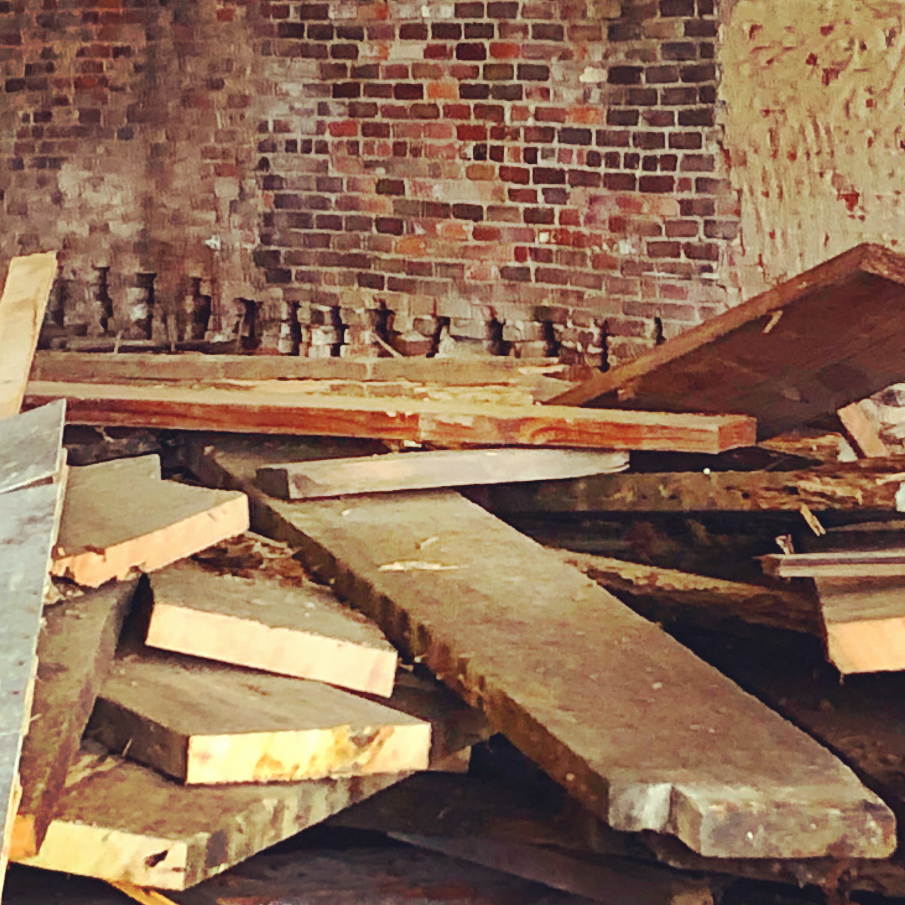 In 1944, artist Harlan Hubbard built a shantyboat on the banks of the Ohio River near Cincinnati