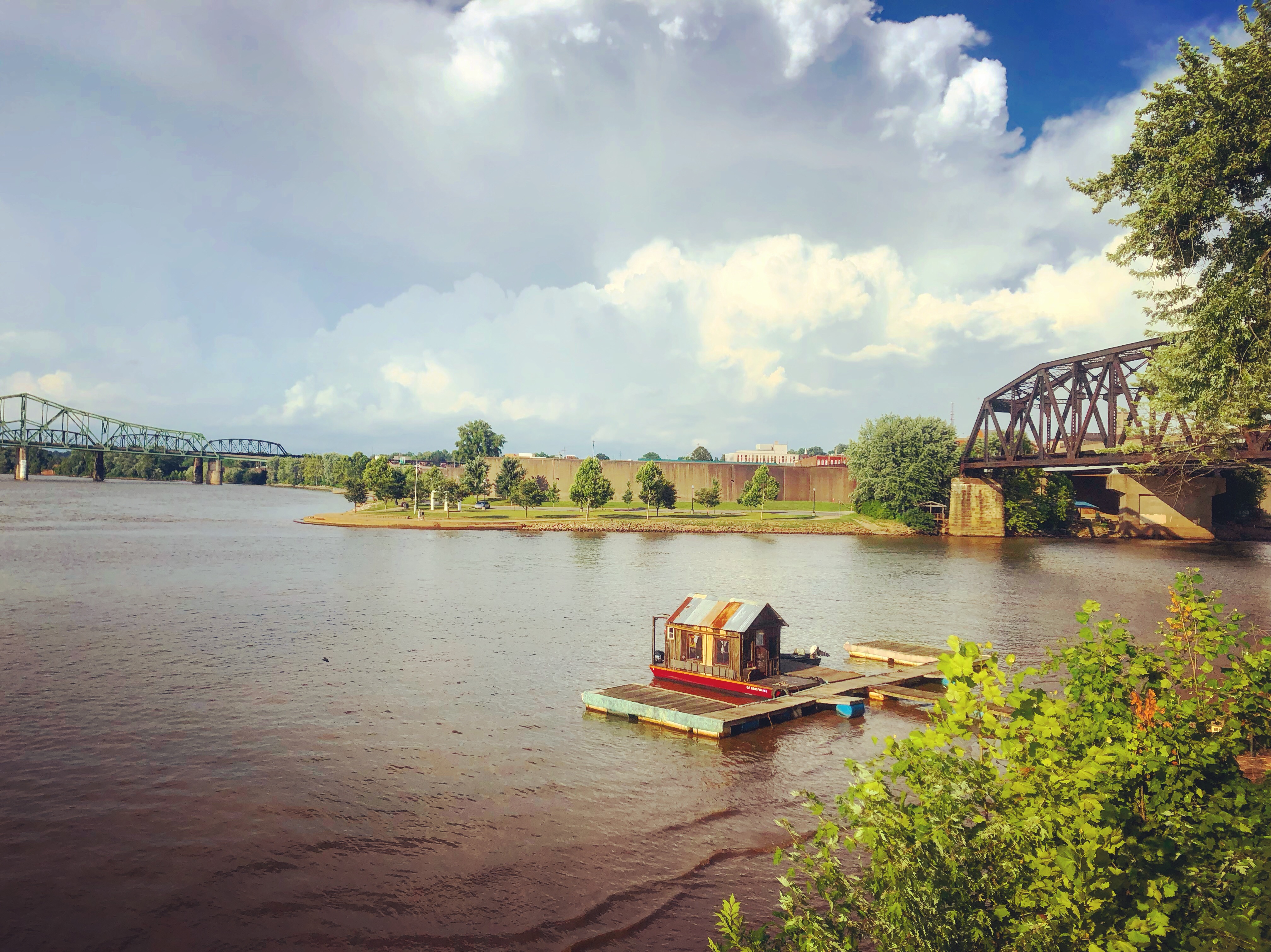 Shantyboat at the mouth of the Little Kanawha River.