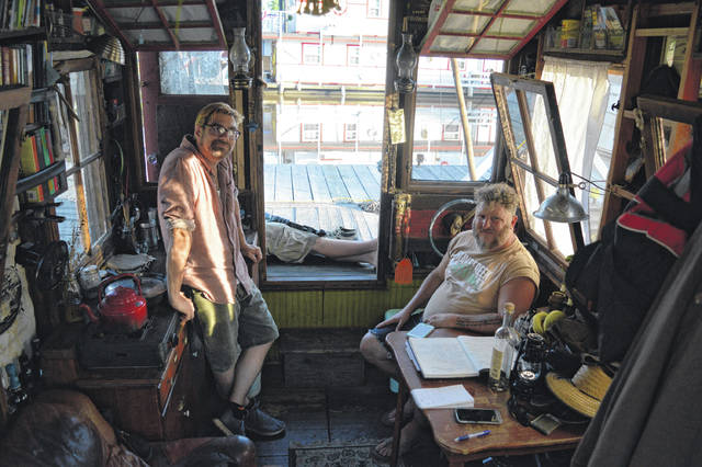 Gallipolis Daily Tribune: Shantyboaters seek river people secrets